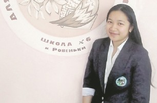Вьетнамская девочка побеждает на олимпиадах по украинскому языку