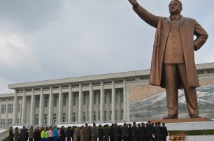 Северная Корея предложила иностранным дипломатам покинуть страну