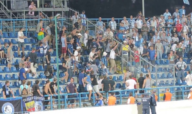 Болельщики «Черноморца» устроили массовую драку во время игры с «Севастополем»