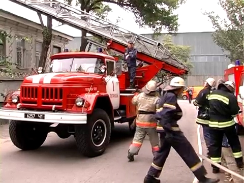 В Луганске взорвалась газовоздушная смесь: пострадало 2 строителя