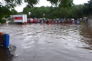 25 человек уже погибли из-за наводнения в Индонезии