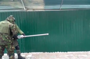 Повстанцы смастерили картофельную пушку для защиты Киевсовета