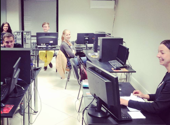 Слушатели на курсах программирования в Киеве