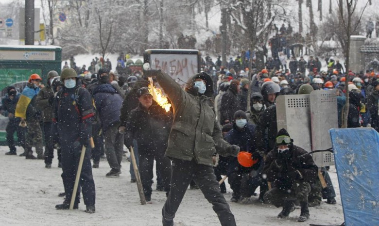 "The Guardian": Первопричина кризиса на Украине — это фашисты, олигархи и западная экспансия