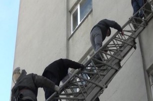 Пожар в харьковском общежитии: эвакуированы 70 человек