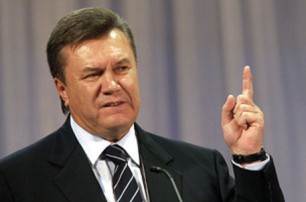 Янукович поручил Пшонке найти убийц кременчугского судьи