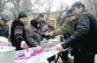 На Донбассе добрый фермер уже пять лет бесплатно кормит бездомных