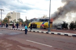 В Египте взорвали автобус