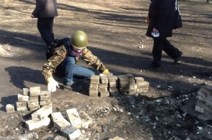 "Беркут" оттеснил митингующих из Мариинского парка