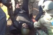 Протестующие захватили в плен пять силовиков