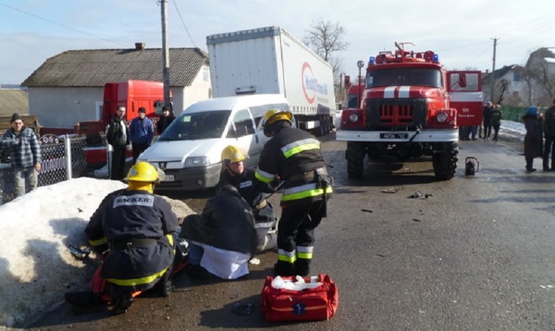 В Тернопольской области трое погибли в аварии