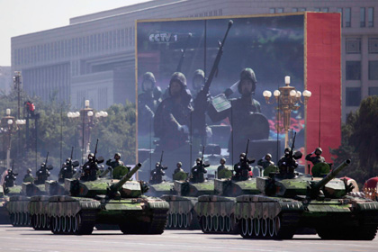 Старые танки стали слишком тесными для китайских солдат