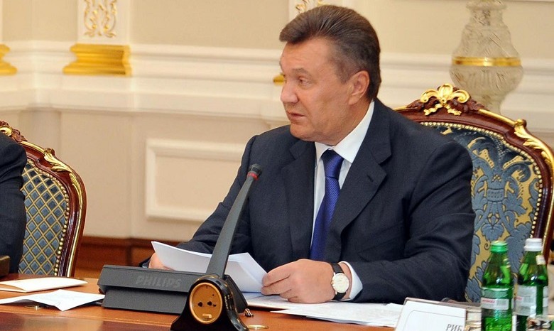 Янукович требует отмежеваться от радикалов