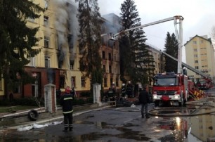 Львов: сгорела часть внутренних войск и склад боеприпасов