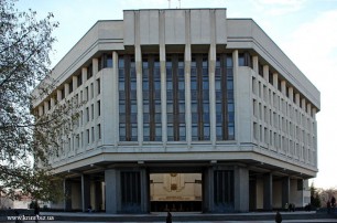 Под крымским парламентом найден труп
