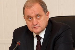 Могилев начал переговоры с боевиками, захватившими правительственные здания Крыма