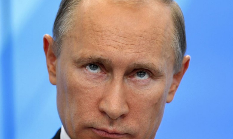 Путин попросил у Совета Федерации разрешение на ввод войск в Крым