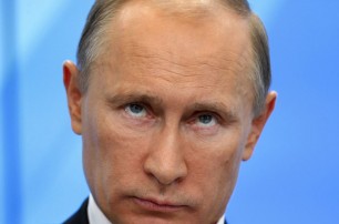 Путин попросил у Совета Федерации разрешение на ввод войск в Крым