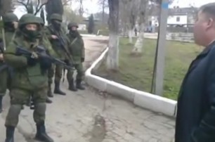Украинские офицеры в Севастополе пресекли попытку российского спецназа вывезти оружие