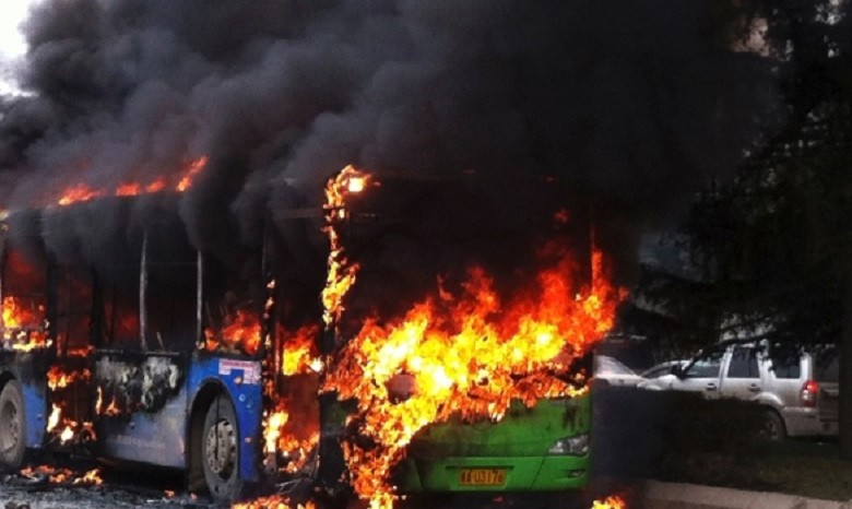 В Китае в автобусе сгорели 10 человек
