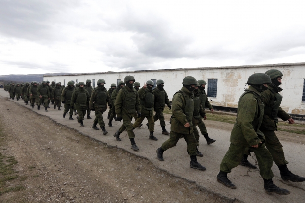 От украинских военных в Евпатории требуют сдать оружие до 22:00