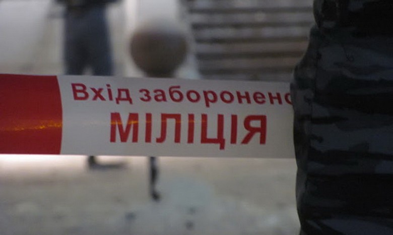 Неизвестные вооруженные люди захватили банк в центре Киева