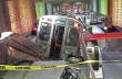 В Чикаго поезд сошел с рельсов и врезался в эскалатор (фото)