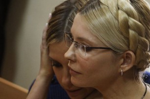 Порошенко и Тимошенко подали документы в ЦИК