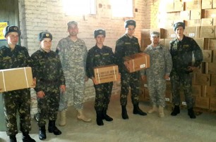 Американские военные привезли во Львов сухпайки