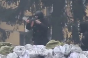 Бойцы «Беркута» застрелили 17 человек на Институтской - Аваков