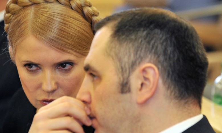 Тимошенко хочет и дальше продавать места в списках