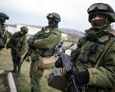 Милиция Крыма заявляет, что это украинские офицеры напали на вооруженный патруль