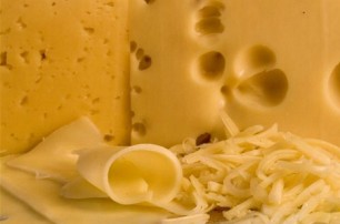 Казахстан, подражая России, запретил украинский сыр