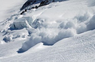 В Карпатах возникла угроза схода снежных лавин