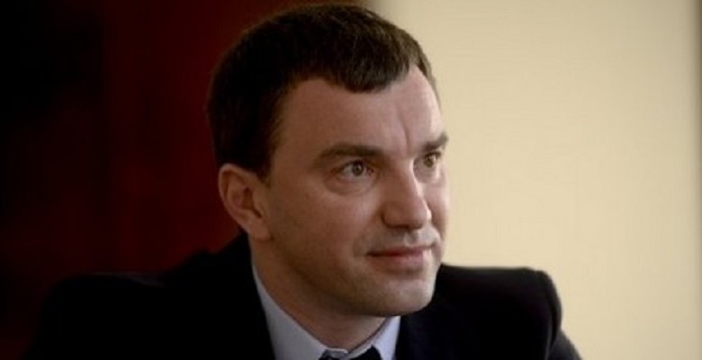 Кнопкодавы Яценюка успевают проголосовать за четверых