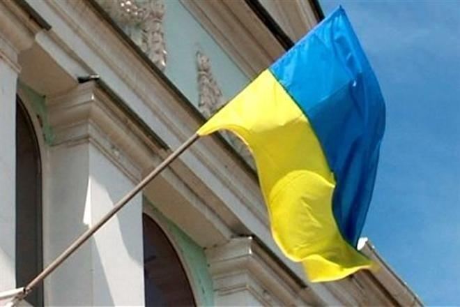 В Крыму целый автобус боевиков приехал снимать флаг Украины с Меджлиса