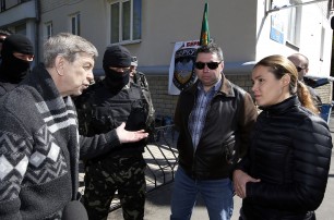 Королевская прорвалась в захваченную протестующими Донецкую ОГА