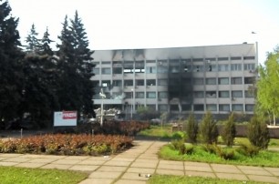 Частично выгорело здание Мариупольского горсовета