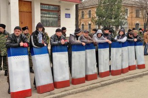 Крымскую самооборону легализируют и профинансируют