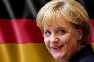 Ангела Меркель поздравила Порошенко с победой на выборах