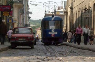 Из-за аварии во Львове перестали ходить почти все трамваи