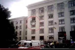 У Луганской ОГА взорвалась ракета, пущенная по военному самолету