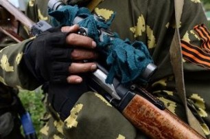 В Макеевке неизвестные похитили 2 винтовки и 5 револьверов