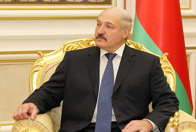 Лукашенко считает, что Украине не нужны иностранные посредники