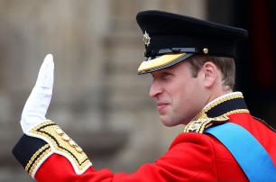 Британский принц Уильям стал популярней королевы