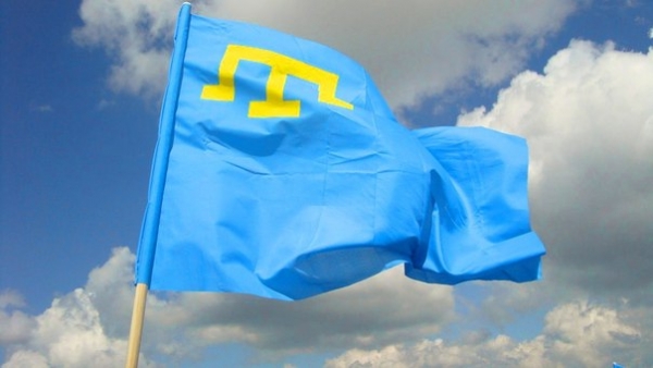Крымским татарам запрещают праздновать День флага в центре Симферополя