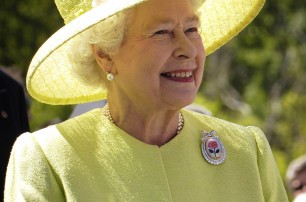 Королева Британии посетит съемочную площадку «Игры престолов»
