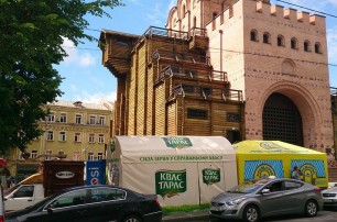 Место МАФов в Киеве занимают торговые палатки