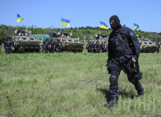 На Донбассе обстреляли блокпосты и напали на опорный пункт АТО, есть жертвы