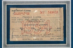В Америке продают водительские права Фрэнка Синатры